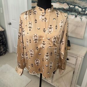 NWT Ann Taylor Satin Blouse – XS – Gold Floral Print